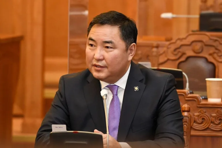 Б.Пүрэвдорж