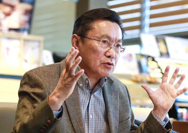 Эрдэнэчулуун