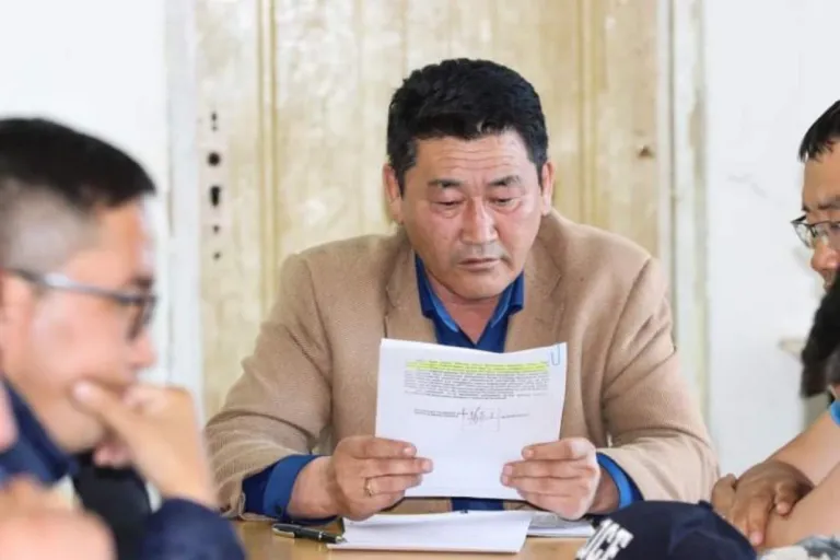 Талст Молор