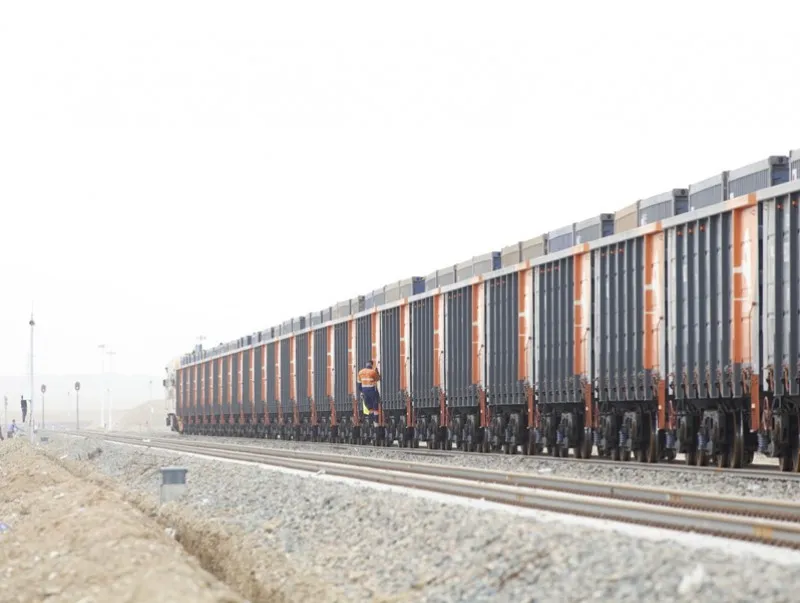 Гашуунсухайт-Ганцмод боомтын хил холболтын төмөр зам