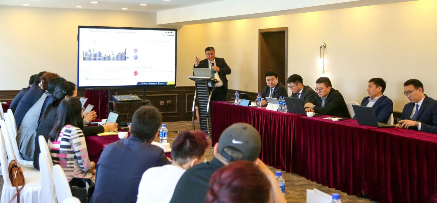 Эрдэнэс ТавантолгоЙ