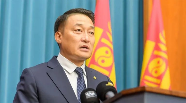 Д.Амарбаясгалан