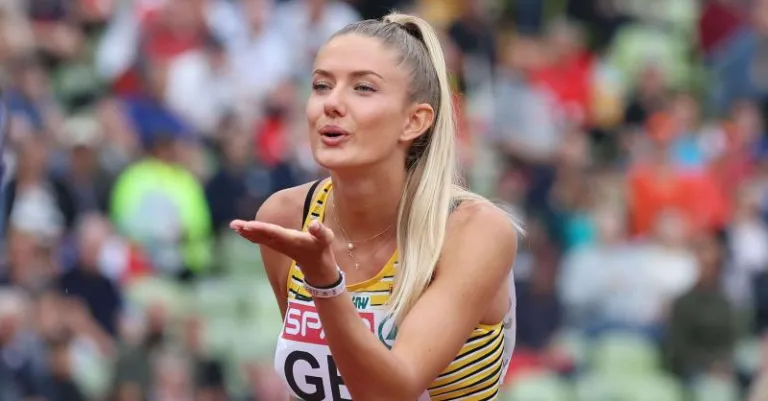 Алиса Шмидт