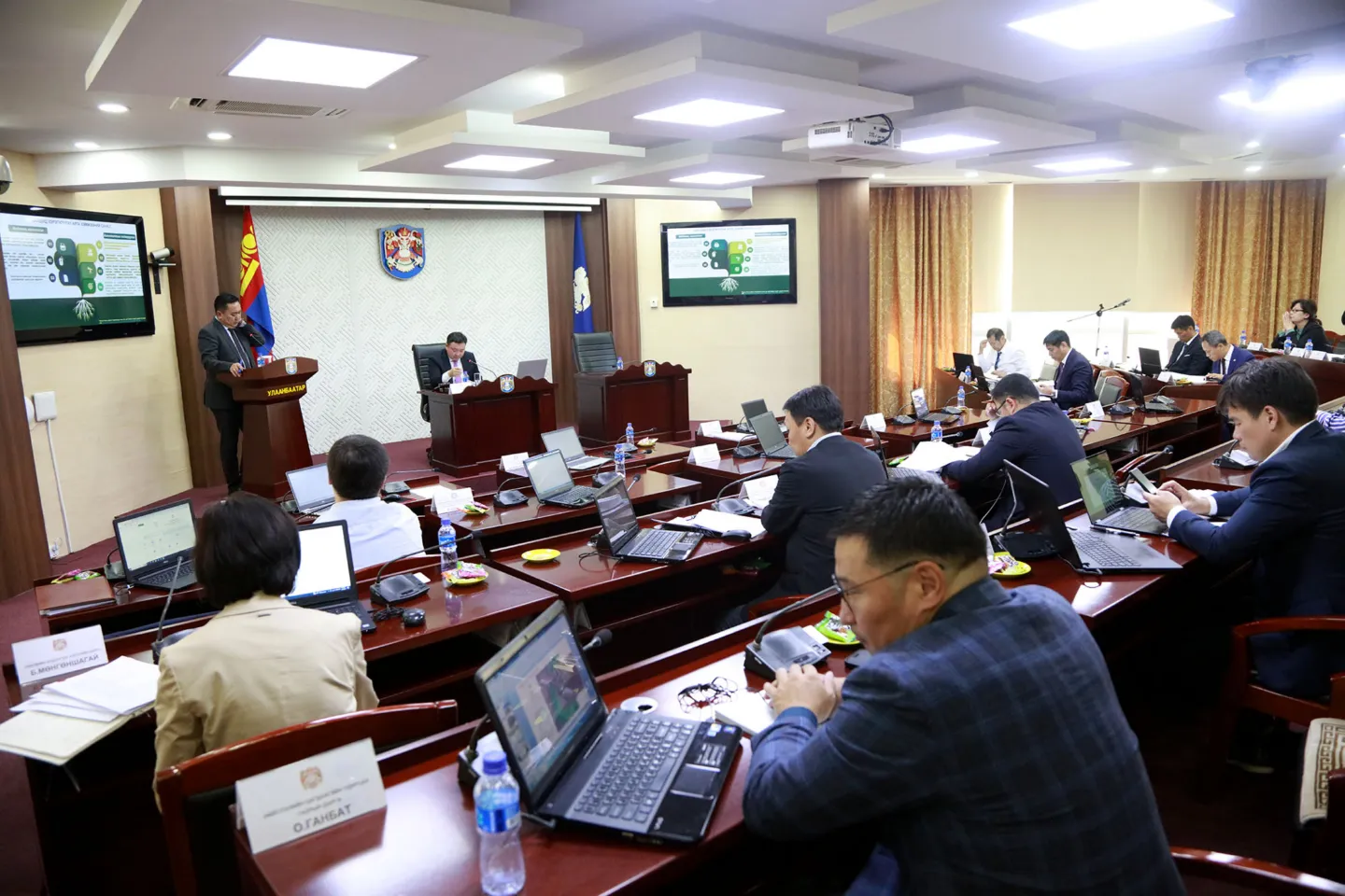 ХОтын шуурхай