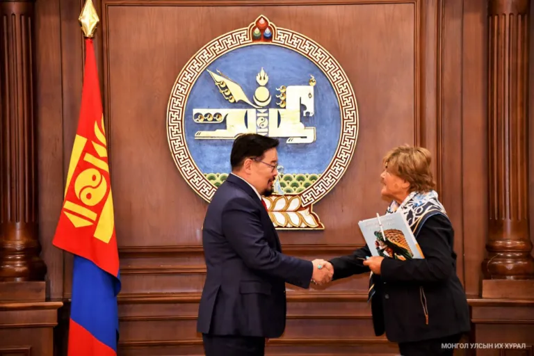 Занданшатар