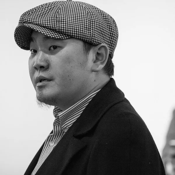 Зохиолч Ө.ҮЛЭМЖТӨГС