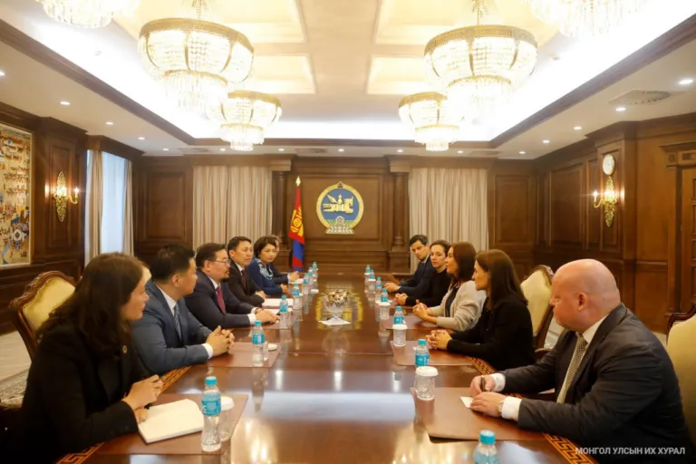 Австри-Монгол