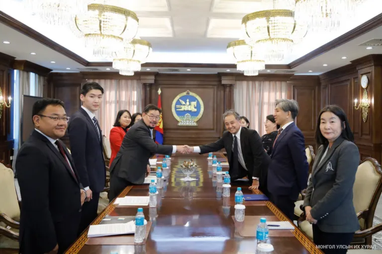 Занданшатар