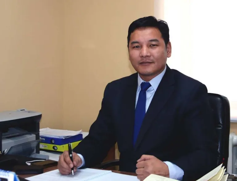 Л.Хаш-Эрдэнэ