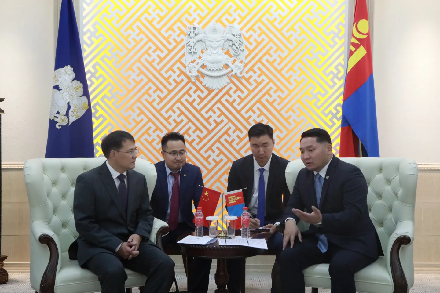 Төмөртөмөө