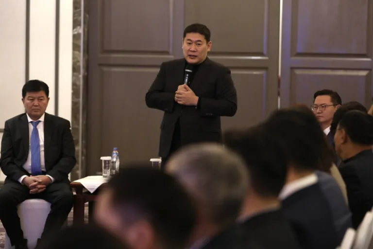 Оюун-Эрдэнэ