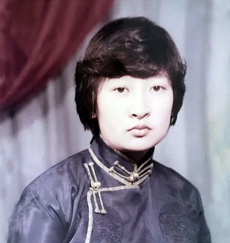 Д.Оюунцэцэг