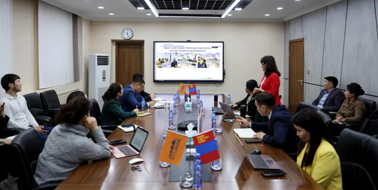 Эрдэнэс Тавантолгой