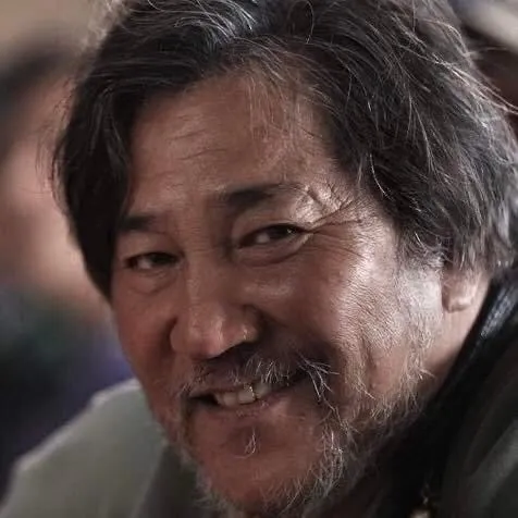 Жүжигчин Бямбацогт