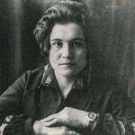 Нөхрийнхөө төлөө танк худалдан авч дайнд мордсон Мариягийн түүх