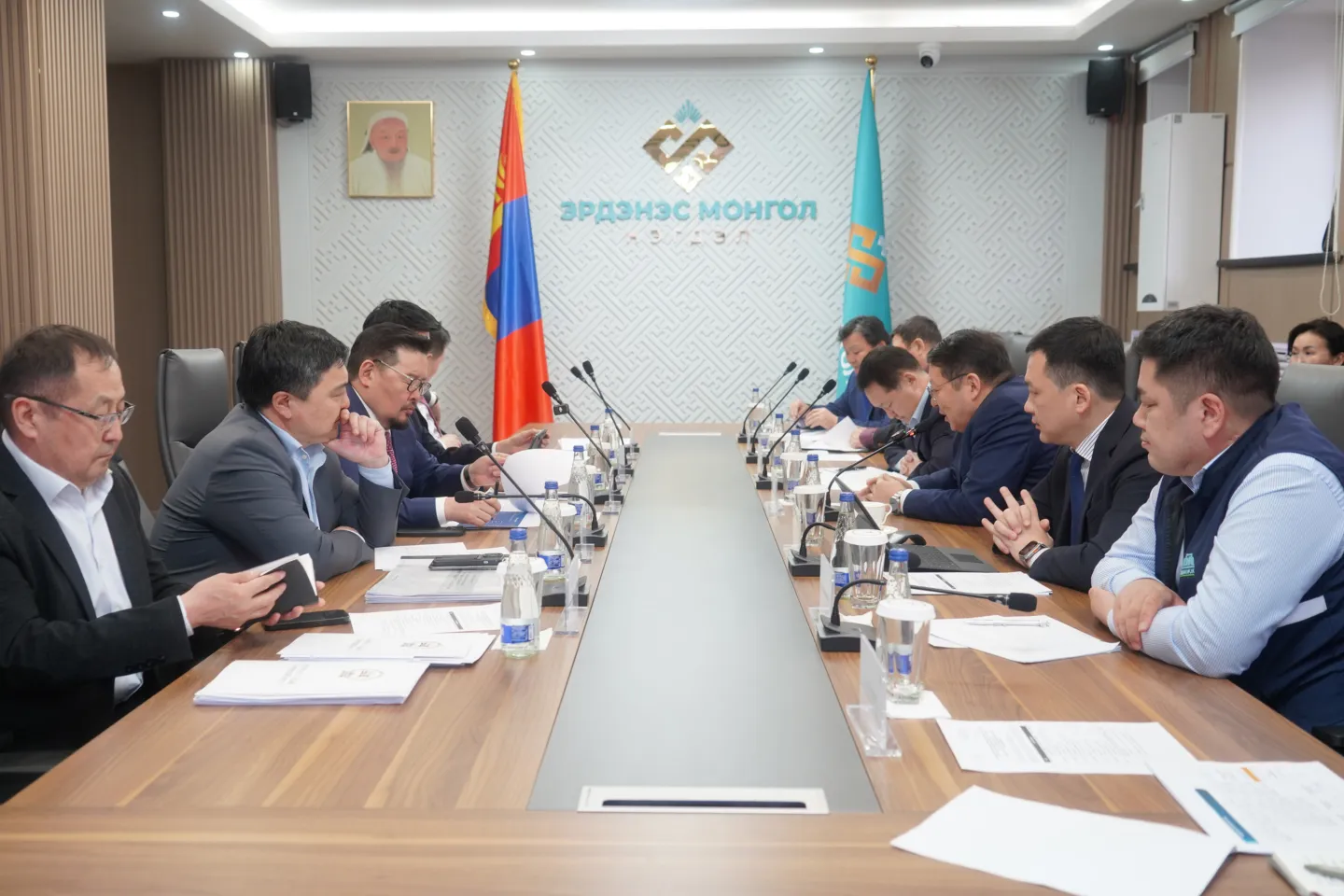 “Эрдэнэс Монгол” нэгдэл төрийн бодлогыг хэрэгжүүлж, шинэ Хархорум хотод 2025 онд 535 мянган мод тарина