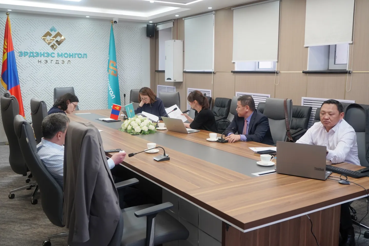 Мон-Атом ХХК-ийн хувьцаа эзэмшигчдийн хурал боллоо